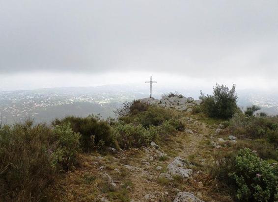 Croix en haut du baou de Vence !<>